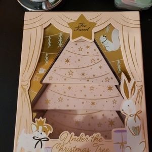 Too Faced Christmas Tree Pallets